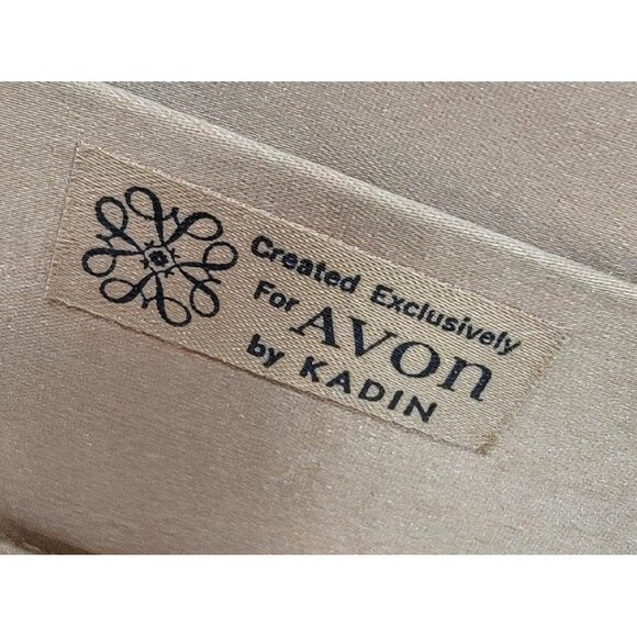 1960s Vintage Avon By Kadin White and Gold‎ Rayon Clutch - Picture 8 of 9